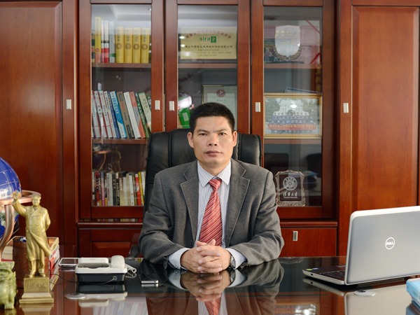 JNTY江南董事长-黄日荣